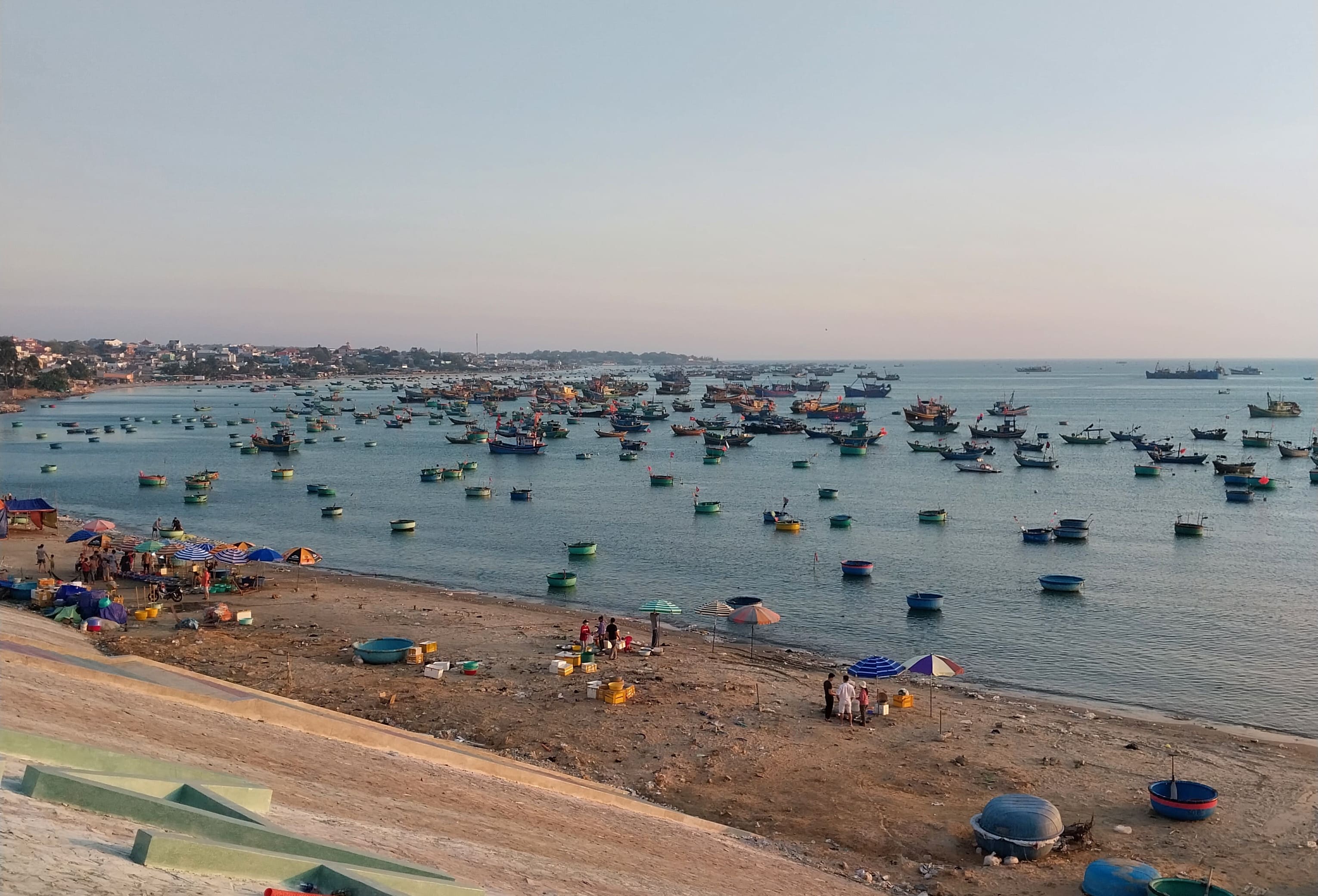 Рыбацкие лодки в МуйНе