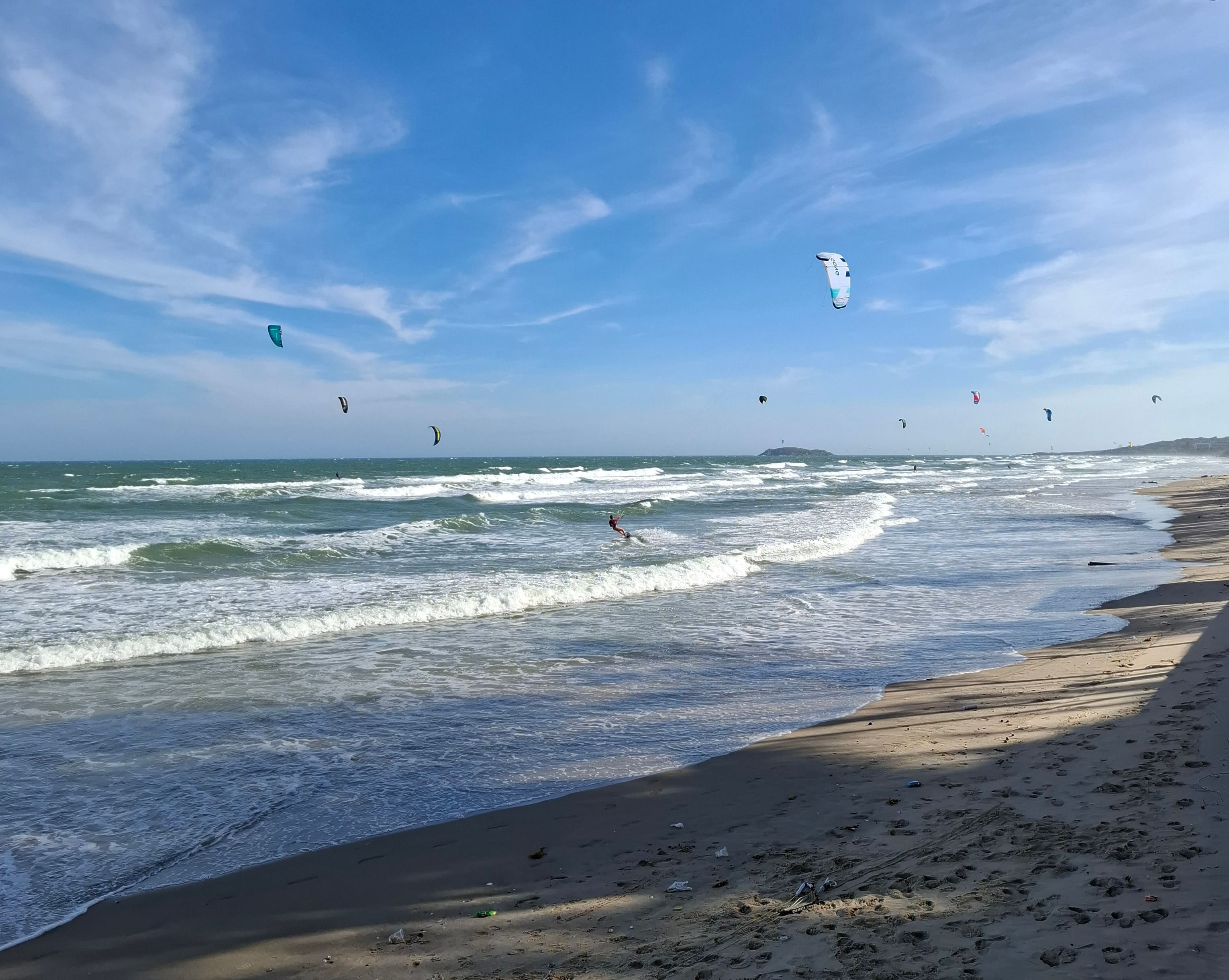 Пляж Малибу около нашей кайт школы