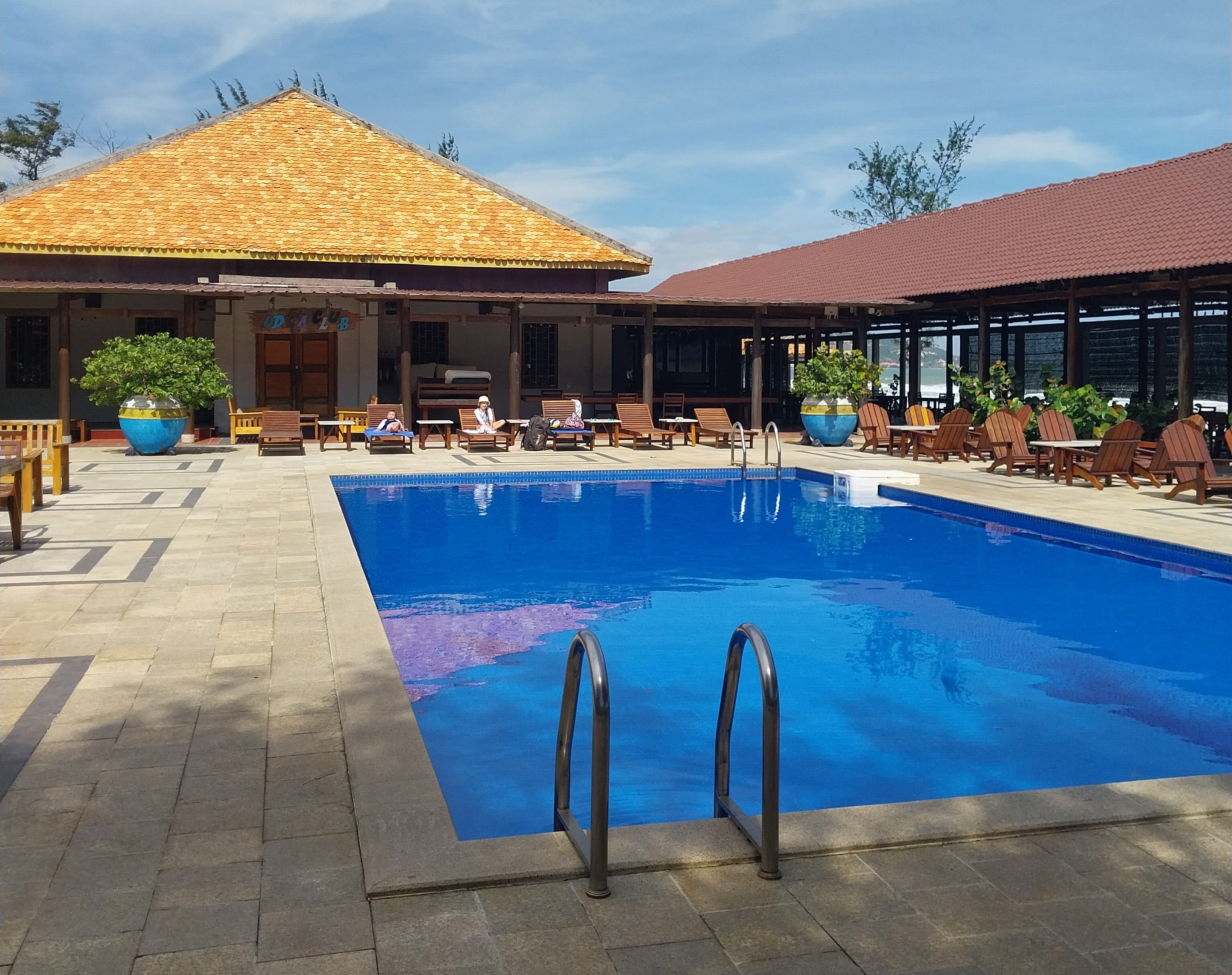 Swimming pool in kite school Muine