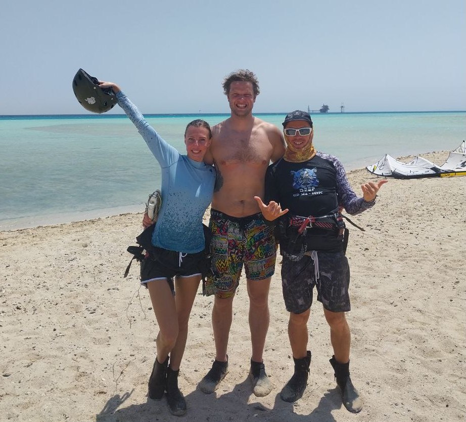 Kite instrucror with happy students
